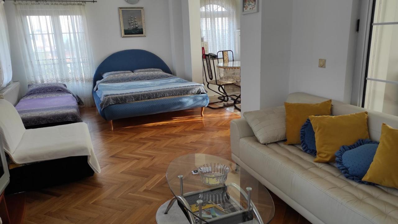Vila Sentic Вране Экстерьер фото